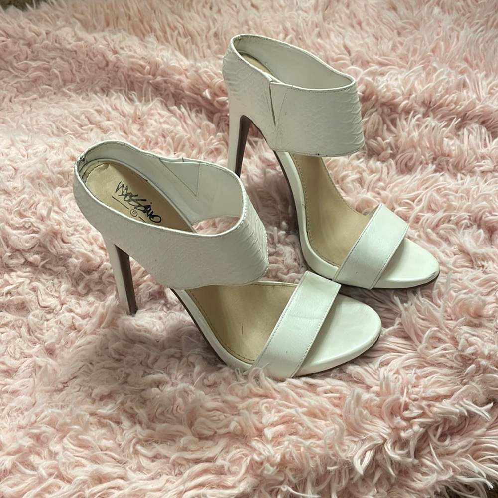 Mossimo white mules